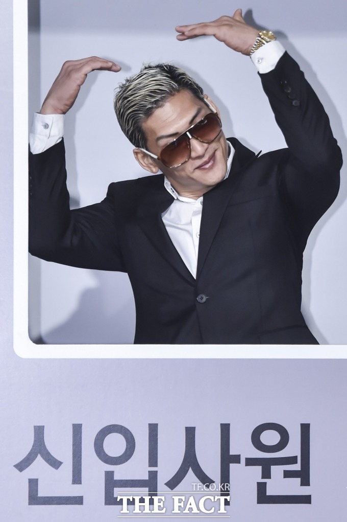 그룹 god멤버 박준형이 13살 연하 승무원과 1년째 열애하고 있다./최진석 기자