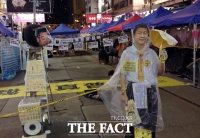 [TF포토] 선택의 기로에 선 시진핑 '홍콩의 미래는?'