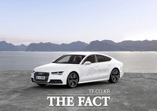 아우디코리아는 내년 국내 완성차 시장에 출시 예정인 신차 리스트와 함께 신년 사업 계획을 7일 발표했다. LA 오토쇼 2014에서 월드프리미어로 공개한 아우디 A7 스포트백 h-트론 콰트로 / 아우디코리아 제공
