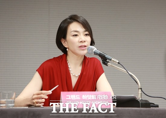 조현아 대한항공 부사장이 자사 항공기 승무원 서비스가 마음에 들지 않는다며 책임자를 항공기에서 내리게 지시한 사실이 알려지면서 외신들도 일제히 비난을 쏟아내고 있다./ 대한항공 제공