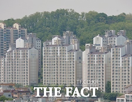 올 한해 건설사들의 분양률이 증가세를 이어가면서 서울지역 아파트의 3.3㎡ 당 평균 분양가가 지난해 대비 18% 늘어난 것으로 나타났다. / 더팩트 DB