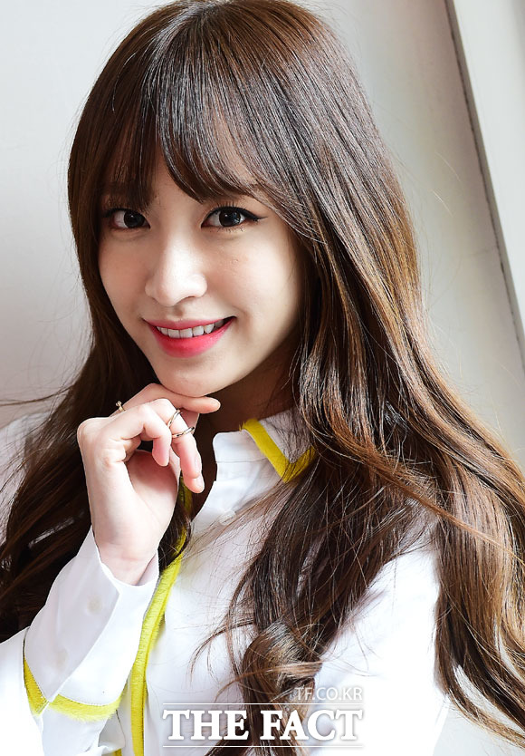 EXID 하니가 위아래 안무에 대한 생각을 언급해 누리꾼들의 눈길을 끌고 있다. /배정한 기자