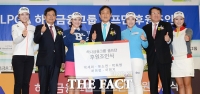 [TF포토] 박세리-허민정-이민지 가세한 '하나금융 골프단'