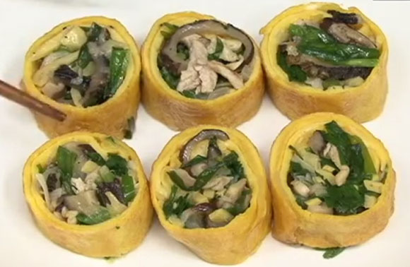 생활에 달인에 짜춘권이 등장해 시청자들의 눈길을 끌고 있다. 짜춘권은 집에서 단 30분 만에 간단히 해 먹을 수 있는 영양만점 음식이다. / 유튜브 캡처