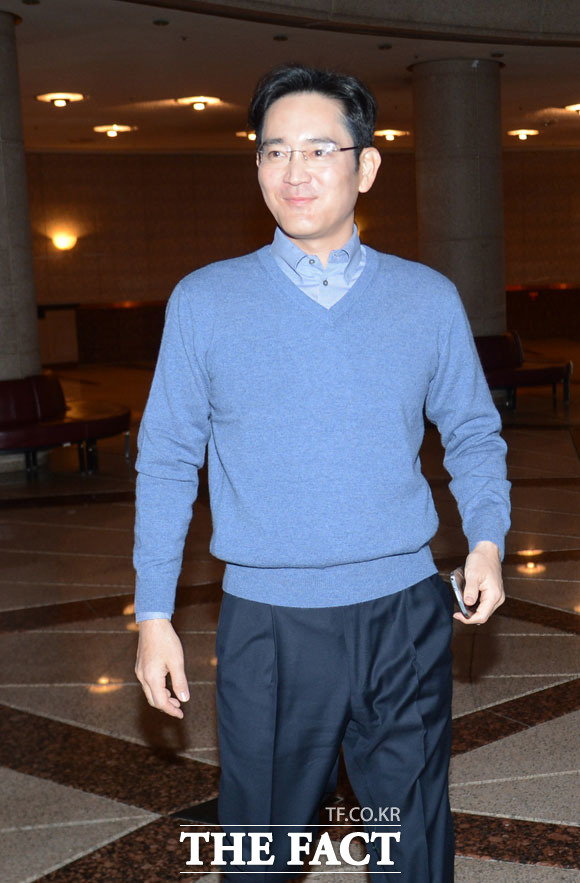 이재용 삼성전자 부회장이 막내딸의 공연을 보기 위해 예술의 전당을 찾았다. 이재용 부회장은 막내딸의 공연을 보는 것에 대한 설렘을 감추지 못했다. /이효균 기자