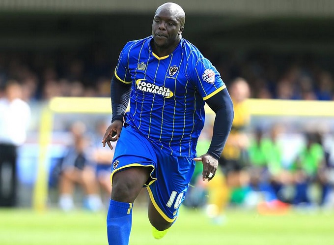 아킨페와가 6일 리버풀전에서 동점골을 작렬했다. 아킨페와는 평소 리버풀팬이라고 밝혀왔다. / AFC윔블던 페이스북