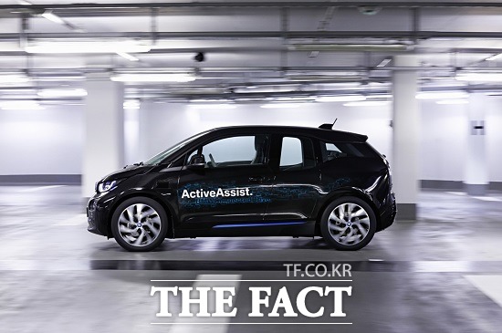 BMW가 오는 9일까지 미국 라스베이거스에서 열리는 세계 최대 소비자가전 전시회 CES 2015에서 다양한 혁신 기술을 공개한다고 6일 밝혔다. / BMW 제공