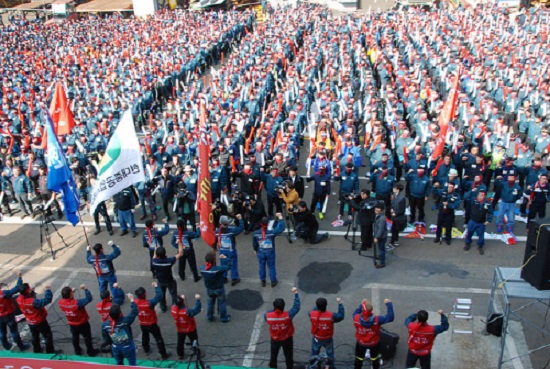 7일 현대중공업 노조는 노사가 지난달 31일 마련한 임단협 잠정합의안 수용 여부를 결정짓는 조합원 찬반투표에서 전체의 66.47%가 반대해 부결됐다고 밝혔다./현대중공업 노동조합 제공