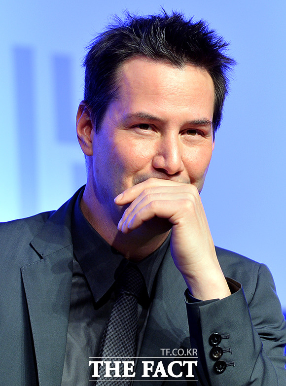 키아누 리브스가 나이가 들며 액션 연기도 전과 같지 않다고 말해 눈길을 끌었다. /김슬 기자