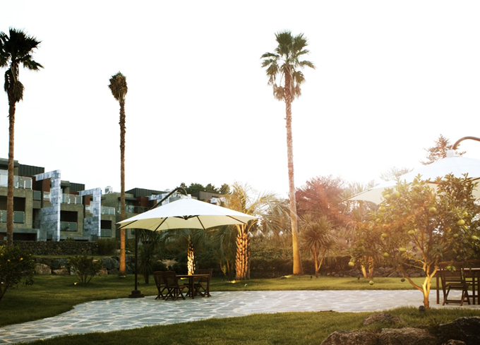 루스톤빌라앤호텔에 대한 누리꾼들의 관심이 높아지고 있다. 루스톤빌라앤호텔에서는 사연을 받아 채택된 20여 쌍에게 500만 원 숙박권을 제공하는 Welcome 2015를 진행한다. /루스톤빌라앤호텔 홈페이지 갈무리