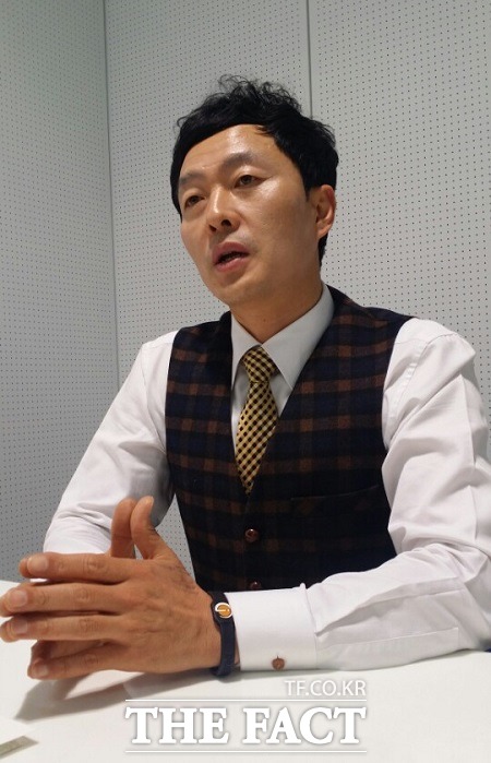 2014년 한 해 동안 343대의 차량을 판매, 6년 연속 최다 판매직원에 선정된 임희성 현대자동차 공주지점 부장에게 을미년 새해는 새로운 목표를 향해 전진할 수 있는 기회이자 설렘이다. / 현대차 공주지점 = 서재근 기자