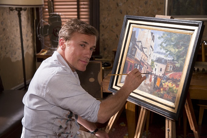 빅 아이즈에서 익살스러운 악역 월터로 분한 크리스토프 왈츠/판 씨네마 제공