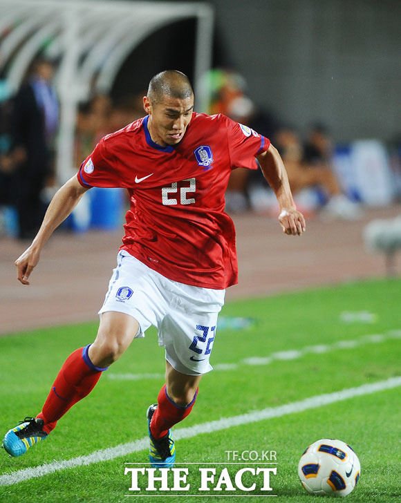 맏형 차두리의 맹활약이 축구팬들의 이목을 집중케 했다. 차두리의 거침없는 질주를 우즈벡 수비수들이 막지 못했다. /더팩트DB