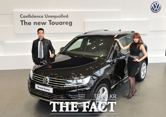 폭스바겐 럭셔리 대형 SUV 신형 투아렉 출시 폭스바겐코리아가 대형 럭셔리 SUV 신형 투아렉을 국내에 처음으로 공개하고 판매를 개시한다고 26일 밝혔다. / 폭스바겐코리아 제공