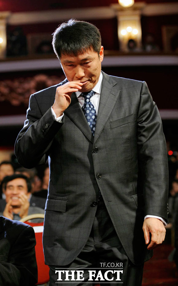 차두리 차범근. 차범근(사진)이 아들 차두리를 응원하기 위해 시드니에 발을 디뎠다. 차두리는 차범근을 향해 축구를 더 잘하지 못해 죄송하다는 마음을 밝힌 바 있다. /더팩트 DB