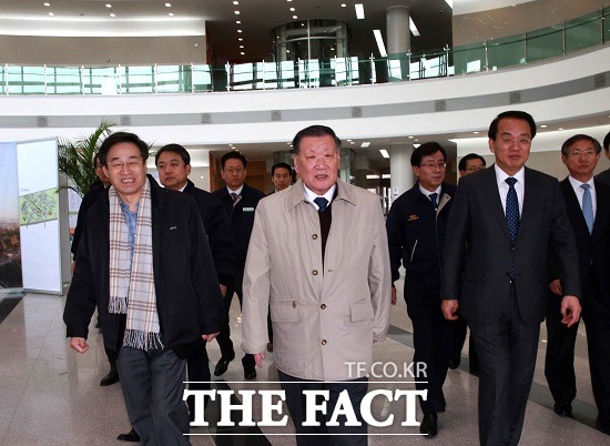 현대차 광주창조경제혁신센터 출범 지역 창조경제 확산할 것 27일 현대자동차그룹이 광주광역시와 함께 광주 지역 창조경제 확산에 중추적인 역할을 수행할 광주창조경제혁신센터를 출범시켰다. / 현대차그룹 제공