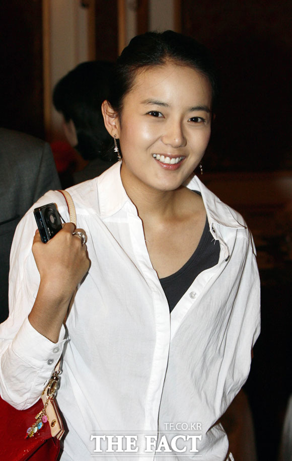 송은채, 2012년 바꾼 활동명. 송은채의 개명 사실이 새삼 눈길을 끈다. 송은채는 지난 2012년 강은비에서 송은채로 예명을 바꿨다. /더팩트 DB