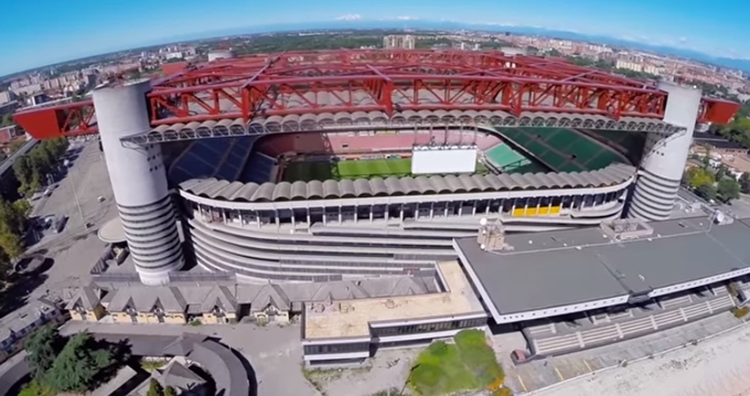 영국 공영 방송 BBC는 1일 AC 밀란이 산 시로를 대신할 구장을 알아 보고 있다고 보도했다. / 유튜브 영상 캡처