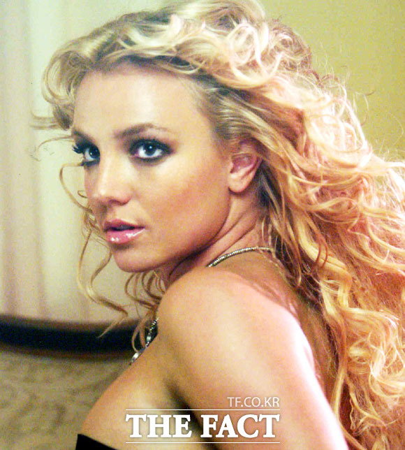 제시카 비엘-저스틴 팀버레이크 결혼 브리트니 스피어스 당황 지난 2012년 미국 내셔널 인콰이어러에 따르면 브리트니 스피어스는 제시카 비엘-저스틴 팀버레이크 결혼 소식을 듣고 신경 쇠약에 걸렸던 것으로 알려졌다. 제시카 비엘과 저스틴 팀버레이크는 그해 이탈리아에서 식을 올렸다./ 이효균 기자