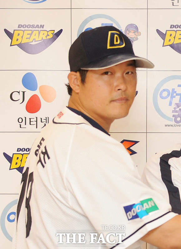 김동주가 결국 은퇴를 선언했다. 김동주는 트레이드 소동으로 두산과 갈등을 빚었다 / 더팩트 DB