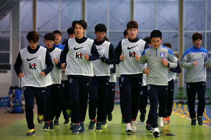 한국 22세 이하 축구 국가 대표팀이 지난달 21일 파주국가대표팀트레이닝센터에서 훈련하고 있다. / 대한축구협회 제공