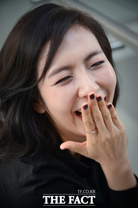 김혜나의 락 즐거움. 김혜나는 새로운 걸 배우면서 익히는 재미에 빠졌다. / 이효균 기자