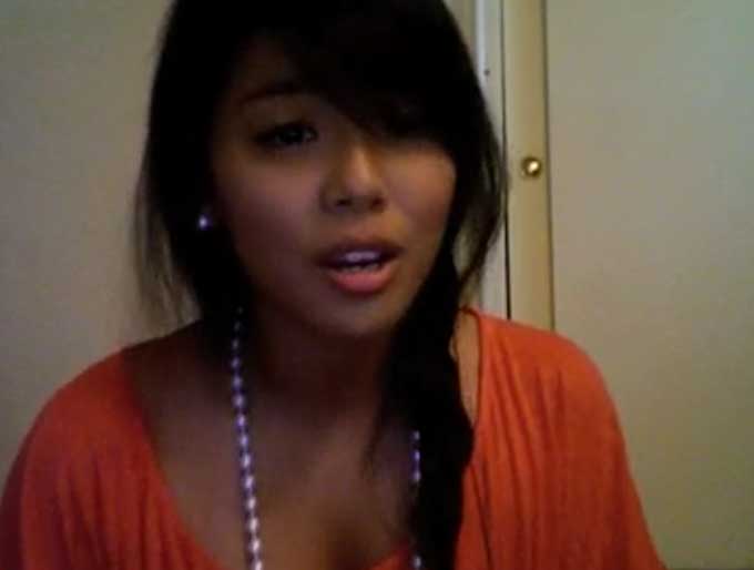 에일리 과거 사진 눈길. 에일리의 과거 사진이 누리꾼들의 눈길을 끌고 있다. 사진 속 에일리는 이국적인 매력을 뽐내고 있다. /에일리 페이스북