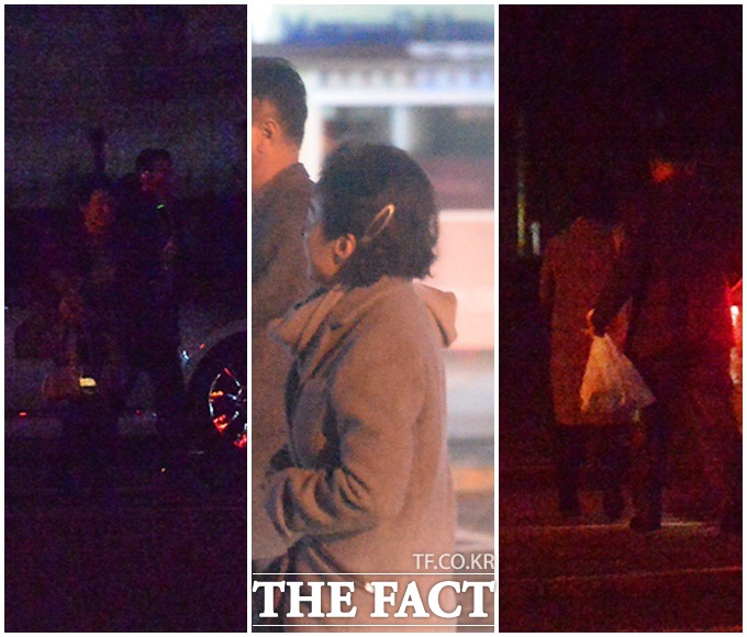 여보, 힘내세요~ 이 후보자가 강원도로 향하는 차량에는 그의 아내 이백연 씨가 함께했다. 이 씨가 휴게소에서 간단한 먹거리를 구매한 뒤 수행원과 차로 이동하고 있다./문막 휴게소=문병희 기자