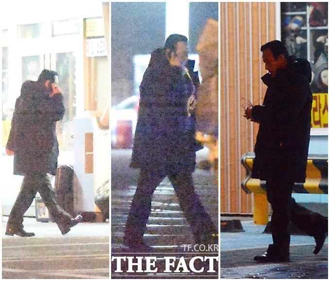 죄송합니다. 마음 좀 추스르고 올게요! 이완구 국무총리 후보자가 12일 밤 10시 20분 영동고속도로 문막 휴게소에서 더팩트 카메라에 잡혔됐다. 이날은 이 후보자의 총리 임명 동의안이 국회 본회의에서 처리될 예정이었으나 야당의 반발로 불발됐다. 임명 동의안은 오는 16일 국회 본회의에서 재논의될 예정이다./문막 휴게소=문병희 기자