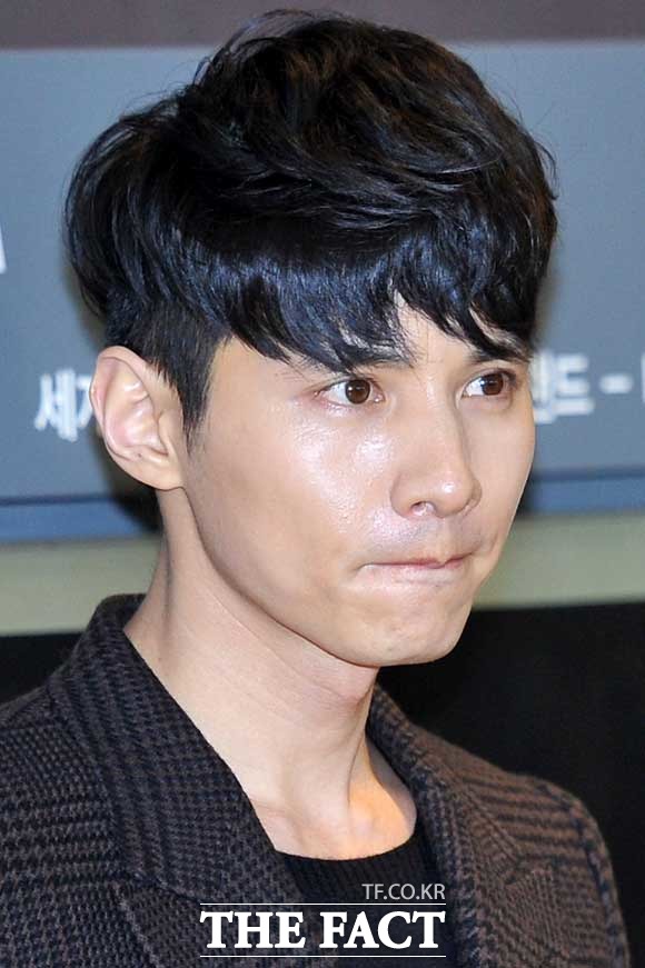 원빈, 대한민국 대표 미남. 원빈의 외모가 누리꾼들의 관심을 받고 있다. 원빈은 만 37세라는 나이가 무색할 정도로 빼어난 외모를 유지하고 있다. /남윤호 기자