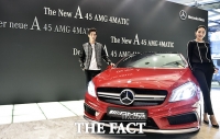 [TF포토] 스포티한 고성능 콤팩트 카 '더 뉴 A 45 AMG 4매틱' 출시