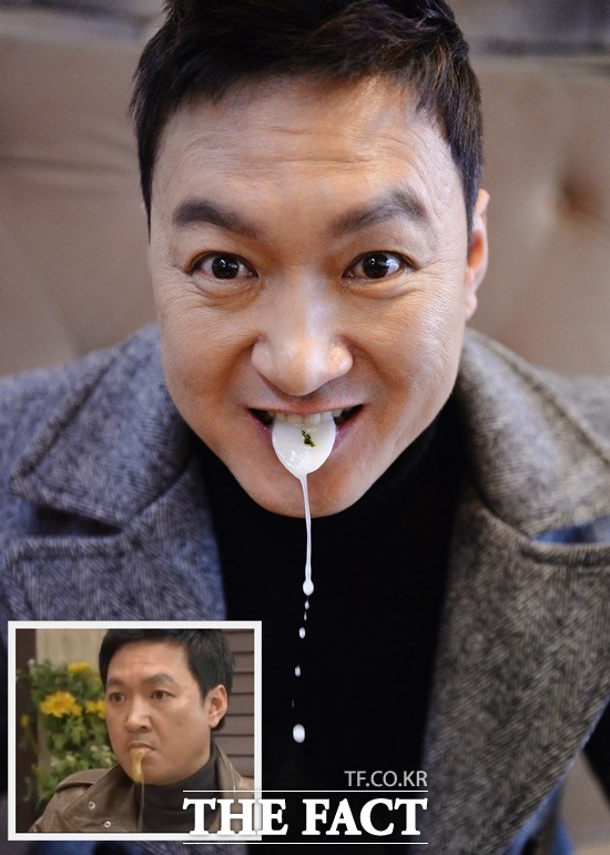 주스 아저씨란 애칭이 있는 배우 박동빈. <더팩트>가 을미년 새해를 맞이해 19년차, 배우 박동빈을 만나 떡국 인터뷰를 나눴습니다. 떡같이 쫀득하고 떡국 국물같이 진한 맛을 내는 그와 나눈 이야기를 공개합니다./김슬기 기자