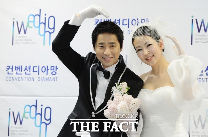 개그맨 차승환 아내 화제 김예분(오른쪽)과 개그맨 차승환은 2013년 결혼했다. 김예분은 1990년대 인기 스타였지만 이후 활동을 중단했다. /최진석 기자