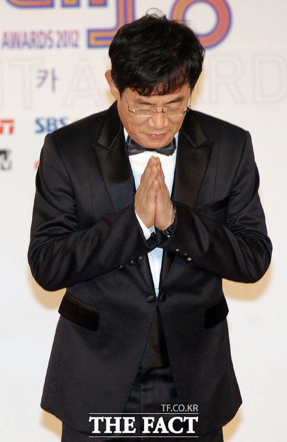 이경규 50대 후반? 이경규가 데뷔 34주년을 맞으면서 그의 나이 또한 주목받고 있다. 이경규는 지난 1981년 데뷔해 올해 56세를 맞았다./더팩트DB