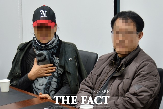 가족의 일은 가족끼리 김현중 부모가 26일 더팩트와 인터뷰에서 최 씨에게 가족의 일은 가족 안에서 해결하자고 호소하고 있다. /문병희 기자