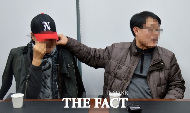 김현중 부모님 심경고백 인터뷰. 김현중과 최 씨의 미스테리한 사건에 부모는 눈물을 흘리고 마음으로 아파할 수밖에 없었다. /문병희 기자