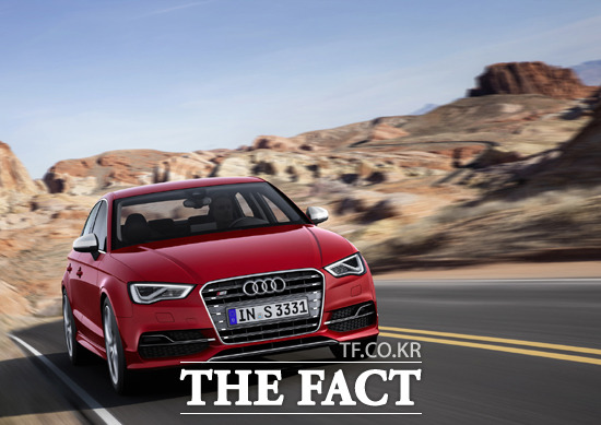 아우디 고성능 콤팩트카 S3 세단 출시 아우디 코리아가 고성능 콤팩트 모델인 S2 세단을 출시했다고 2일 밝혔다. / 아우디 코리아 제공