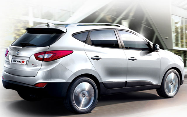 2015 제네바 모터쇼 개막. 2015 제네바모터쇼가 3일(현지 시각) 개막했다. 2015 제네바 모터쇼 개막으로 올해 자동차 시장의 판도를 읽을 수 있어 세계 완성차 업체들과 고객들의 관심이 집중되고 있다. /현대차 홈페이지