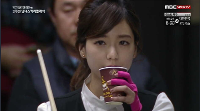 당구여신 한주희. 당구계 여신 한주희가 누리꾼들의 관심을 한몸에 받고 있다. 한주희는 당구선수다. / MBC 스포츠플러스 방송 화면 캡처