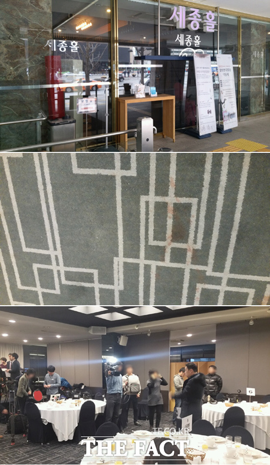 세종홀은 아수라장 5일 오전 7시 40분께 세종문화회관 세종홀에서 열린 행사에 참석한 마크 리퍼트 주한 미국 대사가 괴한의 습격을 받았다. 리퍼트 대사는 얼굴과 손 등 부상을 입고 피를 흘리며 병원으로 이송됐다. /세종홀=이성락 인턴기자