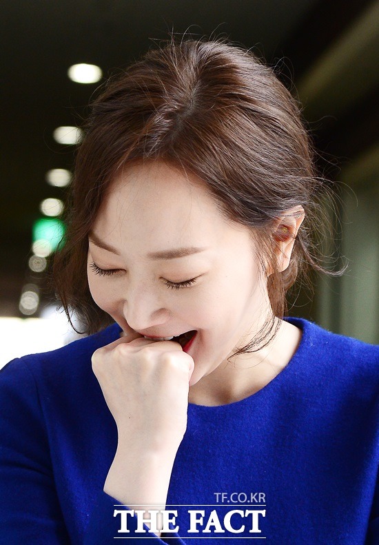 이민지의 슬픔. 이민지는 드라마 촬영이 익숙하지 않았던 때 스태프 앞에서 공개적으로 크게 혼났을 때를 떠올리며 시무룩했다. / 이새롬 기자