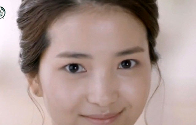 김태리 아가씨 노출 수위는? 김태리가 출연하는 아가씨 노출 수위에 누리꾼들의 시선이 집중되고 있다./ 더 바디샵 광고 캡처