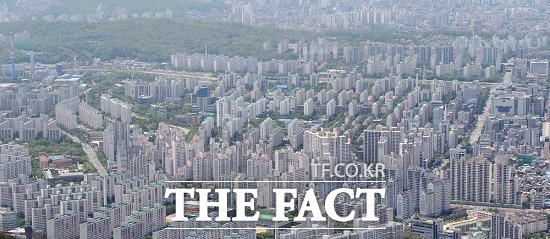 전세대란 수요자들 차라리 집 사자 수도권과 서울의 올 2월 주택매매거래량이 지난 2006년 2월 거래량 이후 동월 기준 가장 많은 수치를 기록한 것으로 나타났다. / 더팩트 DB