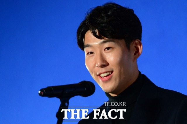 손흥민 리그 10호골 손흥민이 9일 파더보른과 원정 경기에서 멀티골을 터뜨렸다. 손흥민은 독일 분데스리가 득점 7위로 뛰어올랐다. / 남윤호 기자