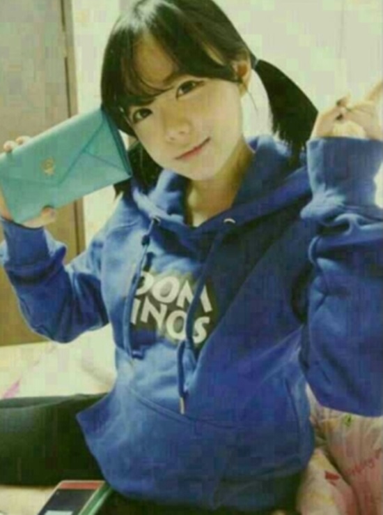 홍영기, 배 나왔어요 홍영기가 임신 소식을 알렸던 사진이 다시금 관심을 모으고 있다. /홍영기 SNS