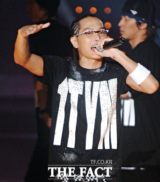 그룹 원타임 출신 오진환이 오는 5월에 웨딩 마치를 울린다. 오진환은 지난 1998년 힙합 그룹 원타임으로 데뷔해 핫 뜨거 원 러브 등 많은 히트작을 남겼다. /더팩트DB