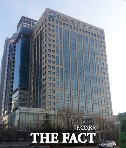 대포통장 대여 처벌 13일 금융감독원은 금전적 거래없이 통장을 빌려주는 것만으로도 처벌을 받을 수 있다는 내용의 소비자경보를 발령했다./ 더팩트DB