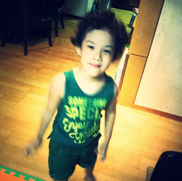 타이거JK 윤미래 조단 감각 뛰어나 타이거JK와 윤미래가 아들 조단의 음악적 감각을 칭찬했다. / 타이거JK 트위터