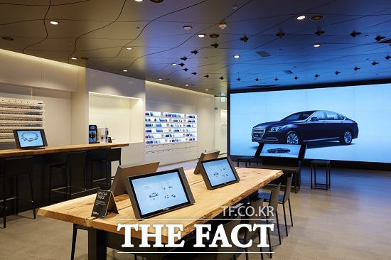 현대차 디지털 기술로 브랜드 가치 널리 알릴 것 현대자동차가 서울 강남구 삼성동 코엑스에 디지털로 현대차 브랜드를 체험할 수 있는 신개념 전시공간 현대모터스튜디오 디지털을 운영한다고 19일 밝혔다. / 현대자동차 제공