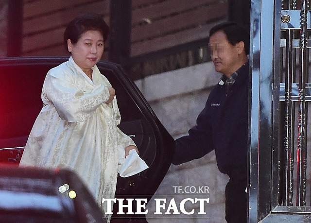 현정은 현대그룹 회장은 이날 딸 정지이 현대유엔아이 전무와 함께 참석했다.